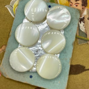 Set of 6 Antique Mother of Pearl Shell Buttons / 1/2&quot;