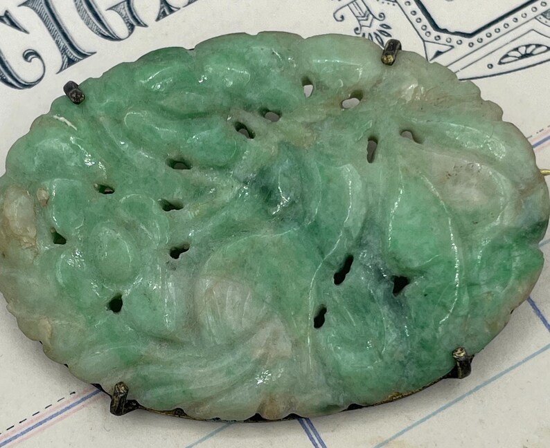 Vintage 1920s Carved Jade Sterling Silver Brooch Pin image 2