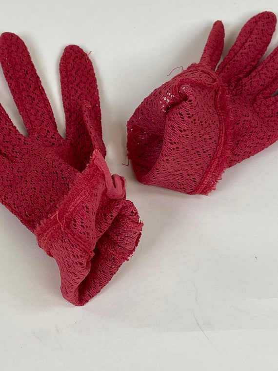 Vintage 1960s Red Lace Gloves / Vintage 60s Sheer… - image 5