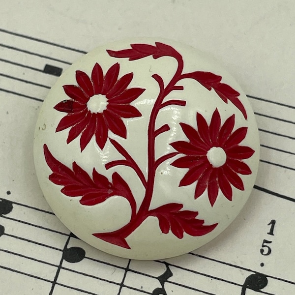 Vintage 1930s 1940s Buff Celluloid Red White Floral Flower Coat Button / 30s 40s Sewing Button / 1 1/8"