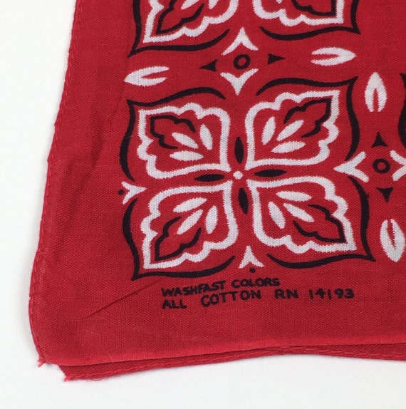 Vintage 1960s 100% Cotton Red White Bandana /  60… - image 2