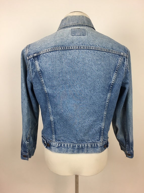 Vintage 1980s Levis Light Wash Faded Denim Trucke… - image 7