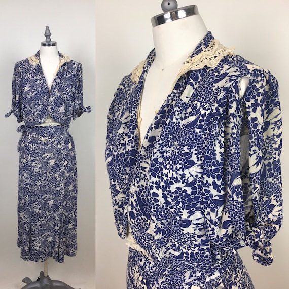 Vintage 1920s Blue White Silk Chiffon Floral Lace