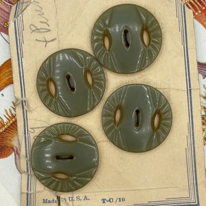 Vintage 1930s Carved Olive Green Bakelite Round Button / 30s Coat Jacket Buttons / 1 1/8&quot;