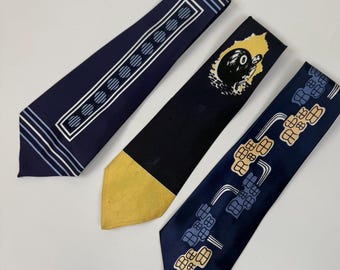 Vintage 1940s Silk / Rayon Graphic Tie / Blue Yellow / Bowler Bowling