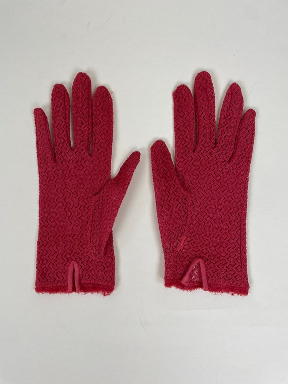 Vintage 1960s Red Lace Gloves / Vintage 60s Sheer Kni… Gem
