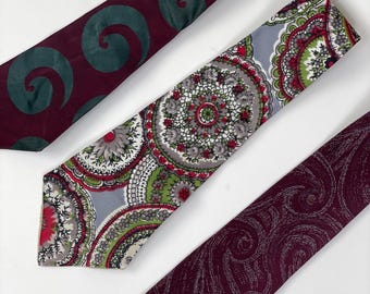 Vintage 1930s 1940s 1980s Wine Forest Green Gray Paisley Swirls Brocade Tie Ties