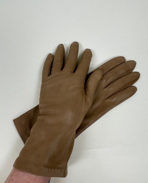 Vintage 1960s Light Brown Leather Gloves / Vintag… - image 2