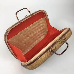 Vintage 1950s Woven Bamboo Straw Purse / 50s Hard Shell Top Handled Tropical Suitcase Handbag