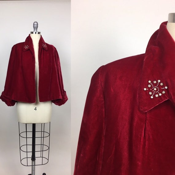 vintage 1940s Red Velvet Coat / vintage 40s Red V
