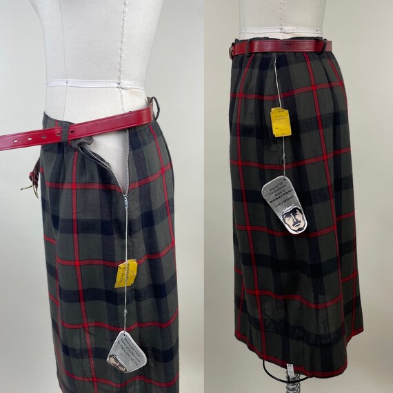 Vintage 1950s 1960s Gray Green Red Plaid Skirt Re… - image 3