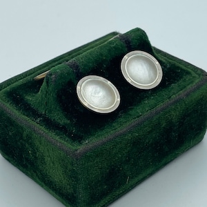 Antique 14K Gold Mother of Pearl Shell Chain Link Cufflinks / Vintage Gold Cufflinks