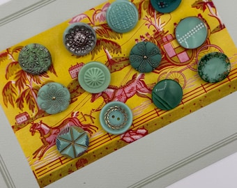 Vintage 40s 50s Green Glass Button Buttons