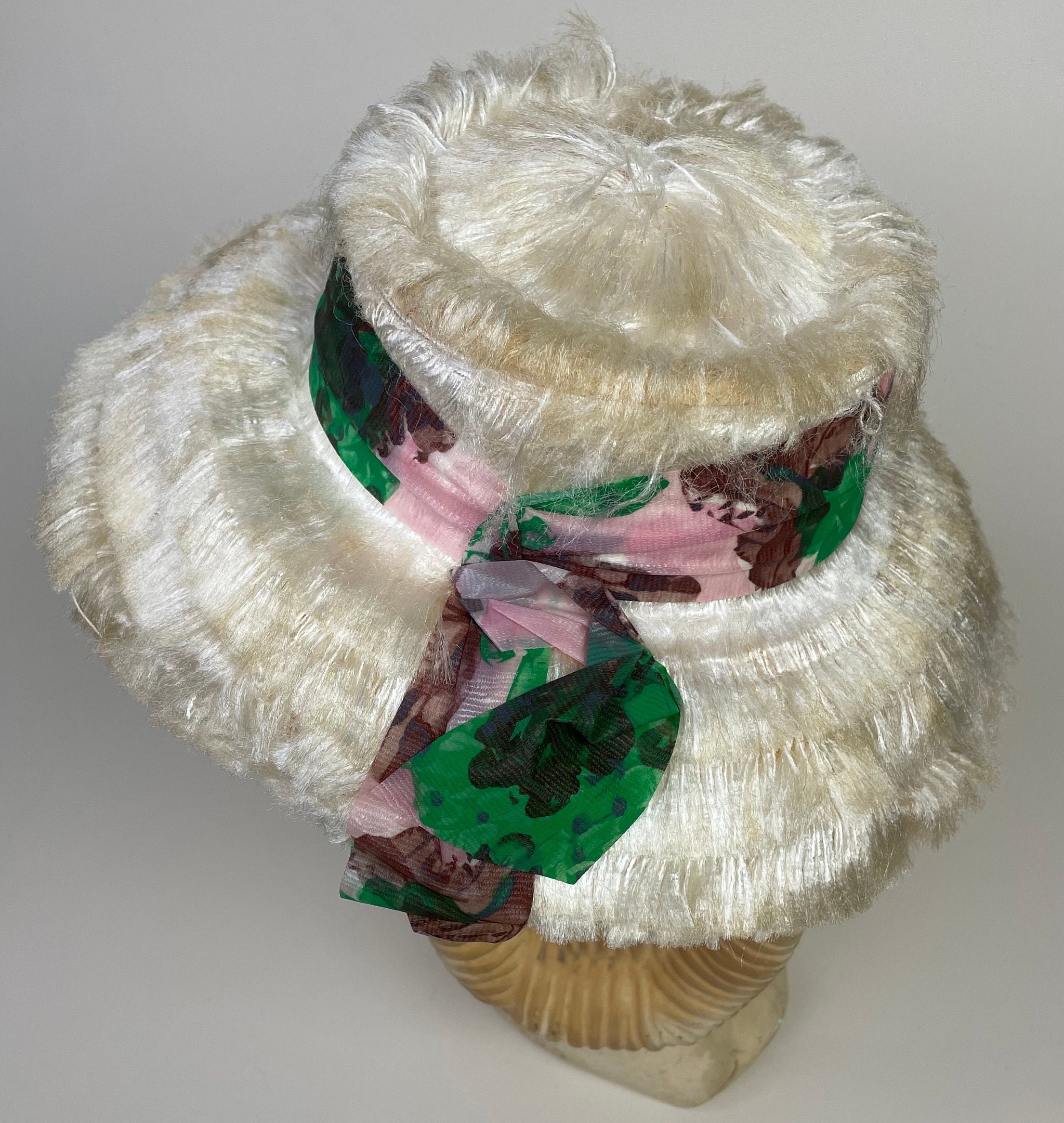 RARE Vintage 1950s PINK Mohair Fringe Tiki Summer Straw Sun Hat - Made in Italy Vintage 1950s Mohair Fringe Tiki Summer Straw Sun Hat - Made  main image 2