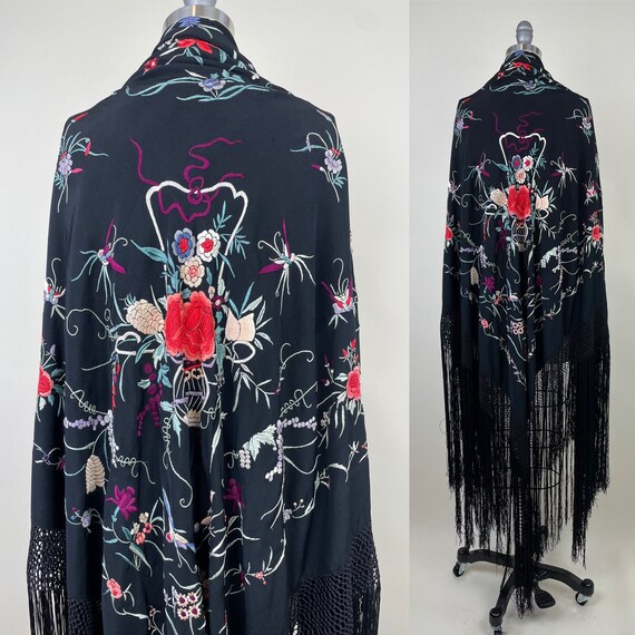 Vintage 20s  Embroidered Black Silk Red Chinese L… - image 2