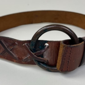 Vintage 1970s Brass O Ring Leather Hippie Belt / Waist - 33&quot; - 36&quot;