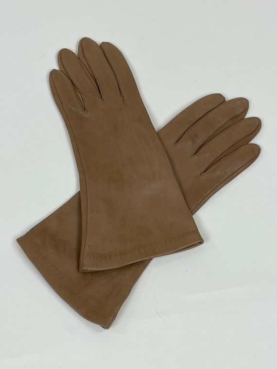 Vintage 1960s Light Brown Leather Gloves / Vintag… - image 1