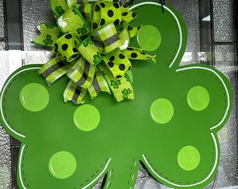 Large Wood Shamrock Door Hanger|St.Patrick's Day|Hand Painted|Front Door Wreath|Farmhouse Decor|Wood Shamrock|Maria'sMakeryDesigns