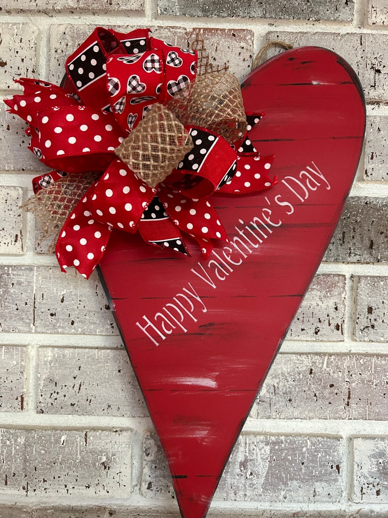Heart door hanger main image 0