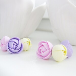 Polymer clay earrings set - Lilac Rose Vanilla rose flower stud earrings