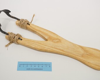 Escorpión semicircular de 7,6 cm (3 pulgadas), estilo estonio y nórdico, siglo IX.