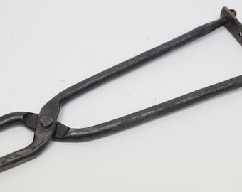 one set of medieval style 8" locking pliers