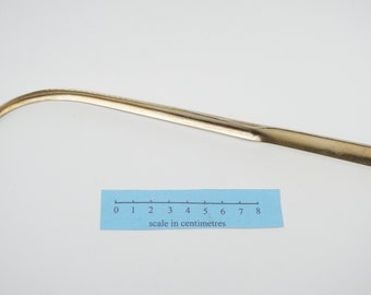 romersk mässingsstrigil 300 mm lång med böjd smidd profil Daegrad Tools Sheffield England
