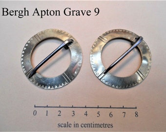 Anglo-Saxon Bergh Apton annular brooch G9 set of 2 daegrad tools sheffield
