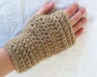 Natural fiber fingerless gloves