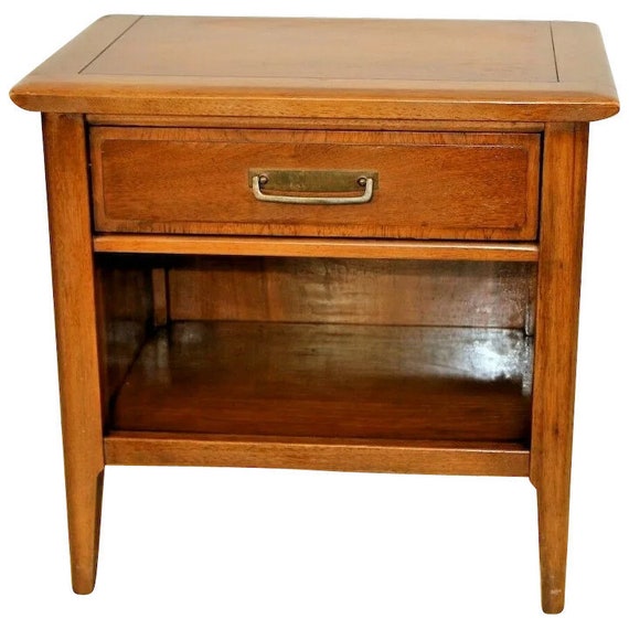 Vintage Lane Furniture Table With, Vintage Lane End Table With Drawer