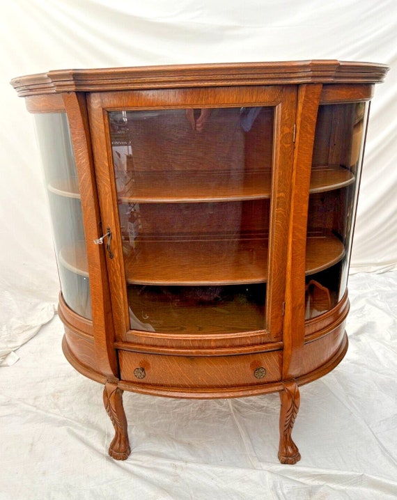 Low glass curio cabinets discount