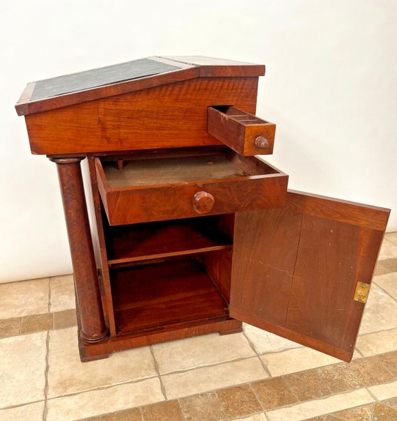 Antique Davenport Captain s Desk Four Drawers Flip up Top Locking