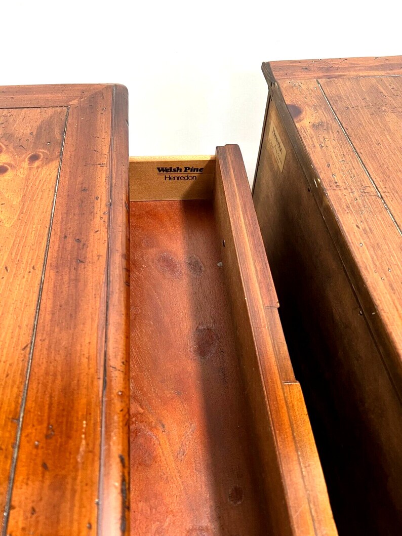 Vintage Pair Welsh Pine Henredon Nightstands Bedside Tables Etsy
