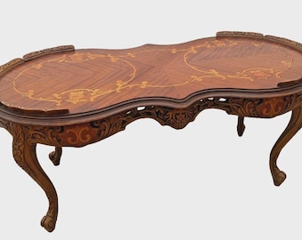 Vintage Oval Shaped Coffee Table Italian Marquetry Floral Inlay Parquetry