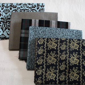 Vintage Blue Floral Cotton Fat Quarters: Quilting Fabric Bundle