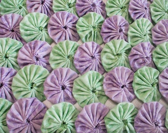 56 yo yo  green pastel purple lavender fabric cotton YoYo's  handmade trim applique scrapbooking journal clusters snippet roll