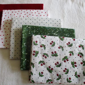 Vintage Cherry Print Fat Quarters: Cotton Quilting Fabric Bundle