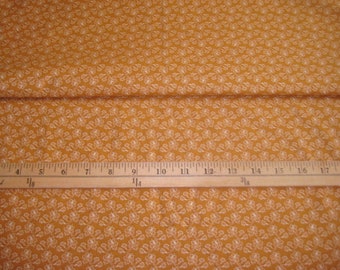 butterscotch calico floral leaves quilter fabric cotton by the yard