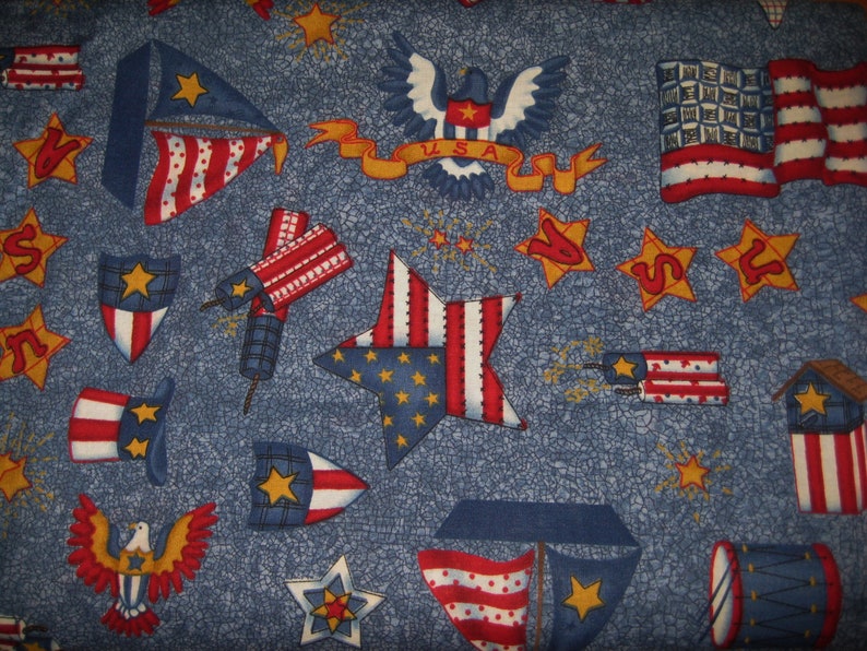 1 yard  patriotic Fabric cotton American Colonial Leslie Beck VIP Fabrics Cranston Prints works by the yard