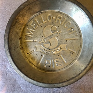 Mrs Smith pie tin, mid century.