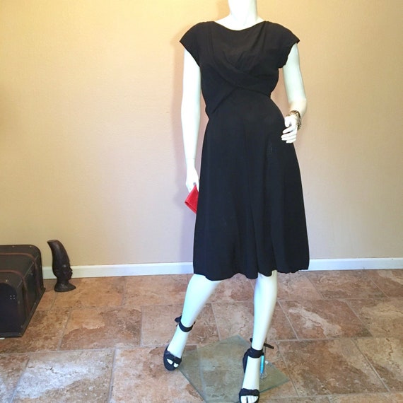 1950s Vintage LBD Little Black Dress Size 4. Silk