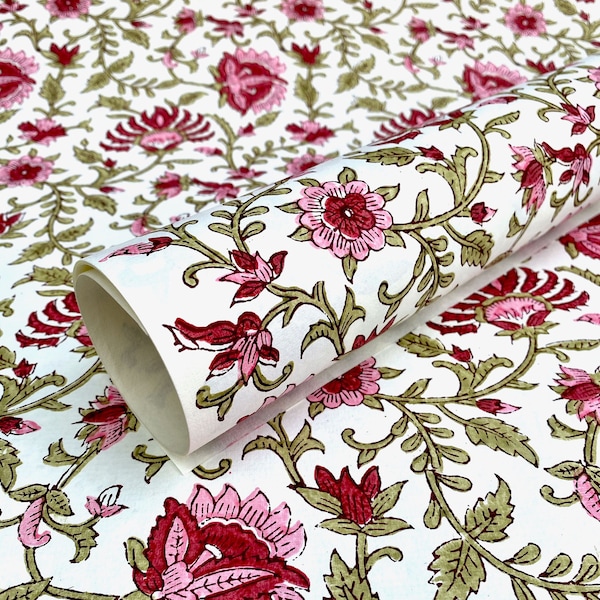 Feuille de papier chiffon en coton recyclé imprimée à la main - Flore festive (écarlate, 100 g/m²)