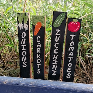 Vegetable Garden Stakes, Wood Garden Markers, Plant Marker, Gardening Gift