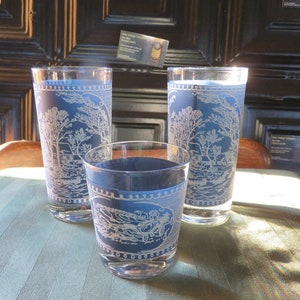Vintage Currier and Ives Blue by Royal (USA) - Set of Three Tumblers