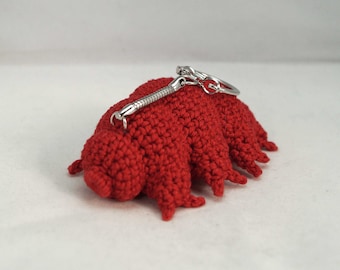 Kleine gehaakte Tardigrade-sleutelhanger/tasbedel/sleutelhanger