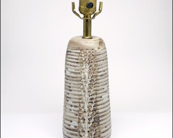Nancy Wickham Mid Century Modern Studio Art Pottery Lamp