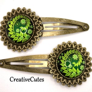 Rustic Green Fern Hair Clips, Set of 2 Brass Spring Snap Clips, Earthy Vines Glass Cabochons, Boho Flower Womens Bronze Nature Lover Clips