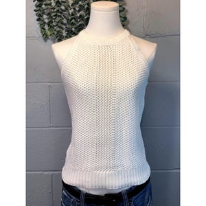 Top sin mangas de punto de algodón blanco con cuello halter y textura, talla pequeña, de Lilly Pulitzer. imagen 1