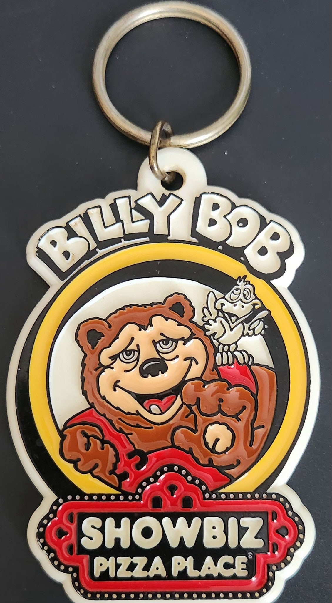 Showbiz Pizza Place Billy Bob Vintage Keychain - Etsy, image size:1130x2048