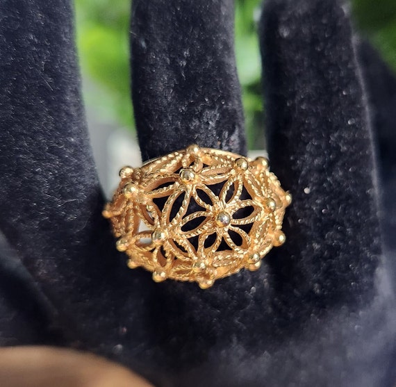 Vintage Gold Tone Openwork Floral Dome Avon Ring - image 1